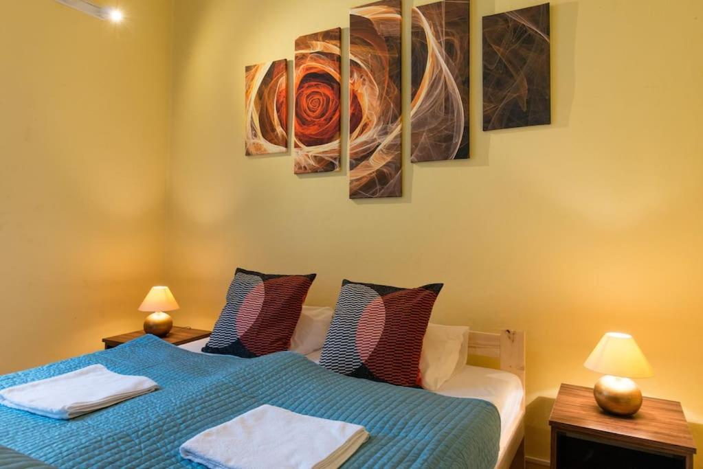 Big Cosy Retro Apt, Free Parking, 15Min Oldtown & Kazimierz - By Homelike Krakow — Photos 1